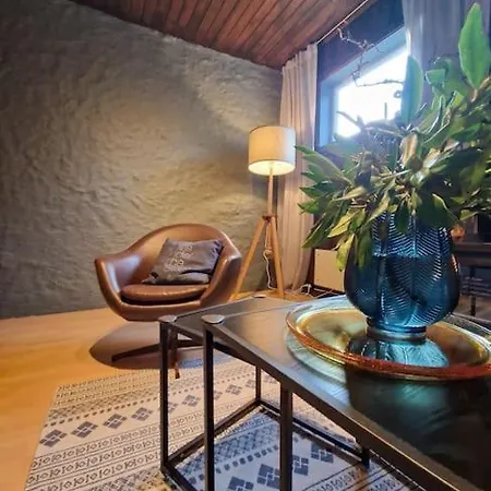 Cosy Ground Floor Apartment With Three Bedrooms Bergen Exterior photo