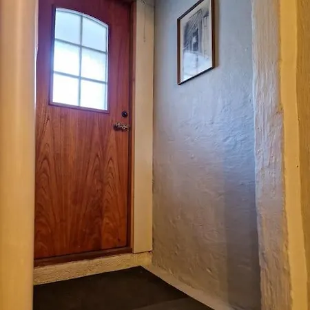 Cosy Ground Floor Apartment With Three Bedrooms Bergen Exterior photo